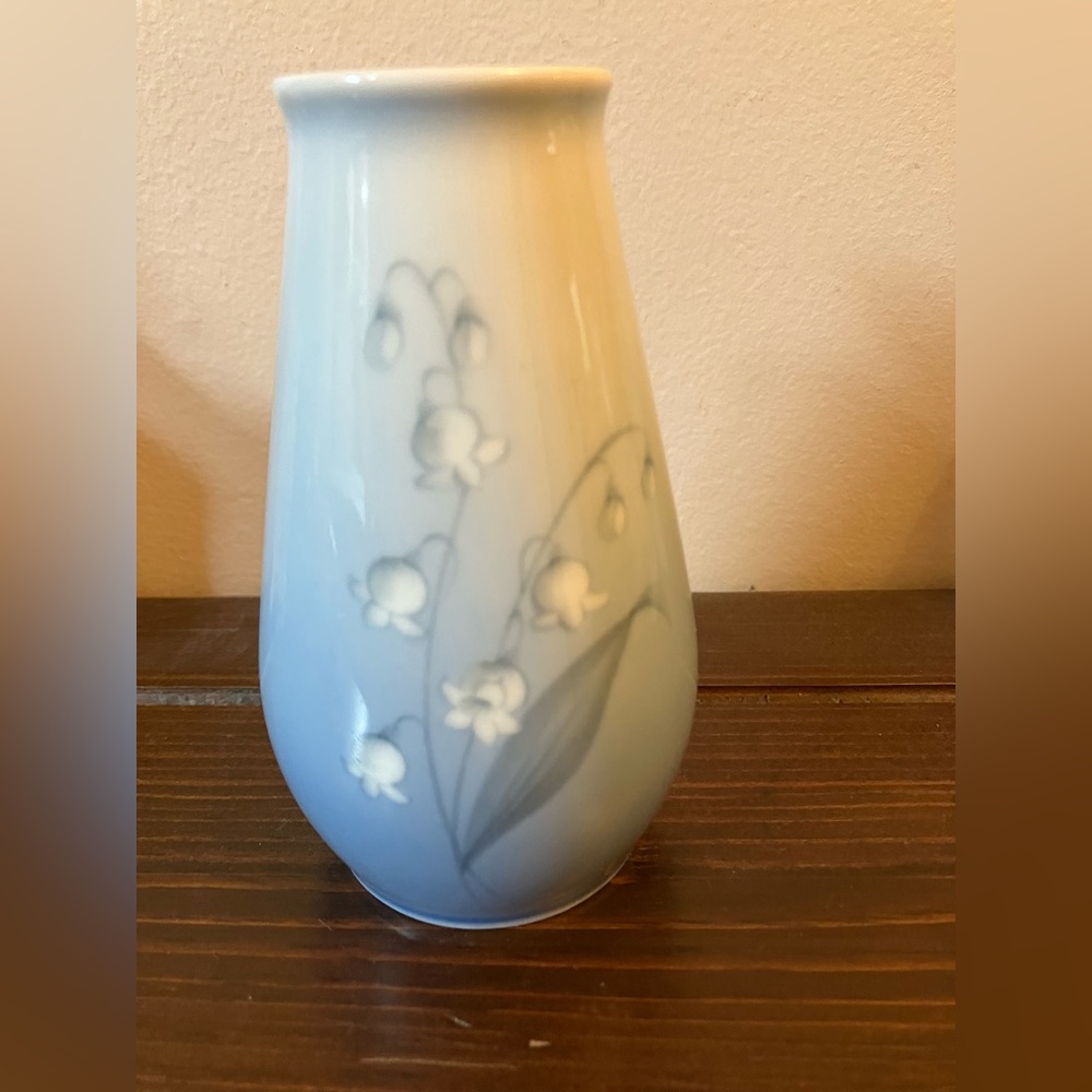 VTG Bing & Grondahl Lily of the Valley Porcelain Small Vase Denmark - Picture 4 of 7